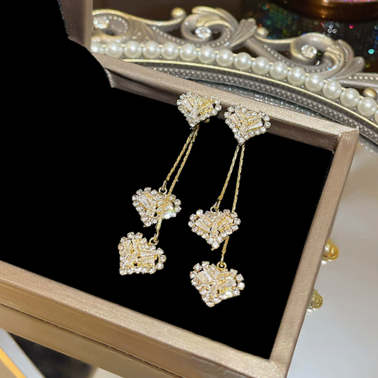 🥳 VÝPRODEJ 2026 💞🔥 Romantické dlouhé náušnice s řetízkem a přívěskem ve tvaru srdce