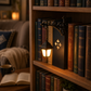 📚 Miniaturní retro lampička – podložka pod knihy ve tvaru pouliční lampy – dekorativní a s teplým světlem ✨